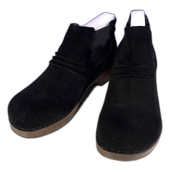 NEW EASY STREET Women's Easy Works Surething Black Suede Slip-On Clog Boot SZ 7M - Picture 2 of 7